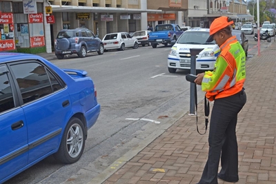 Opvolg: Betaalparkering vir Oudtshoorn